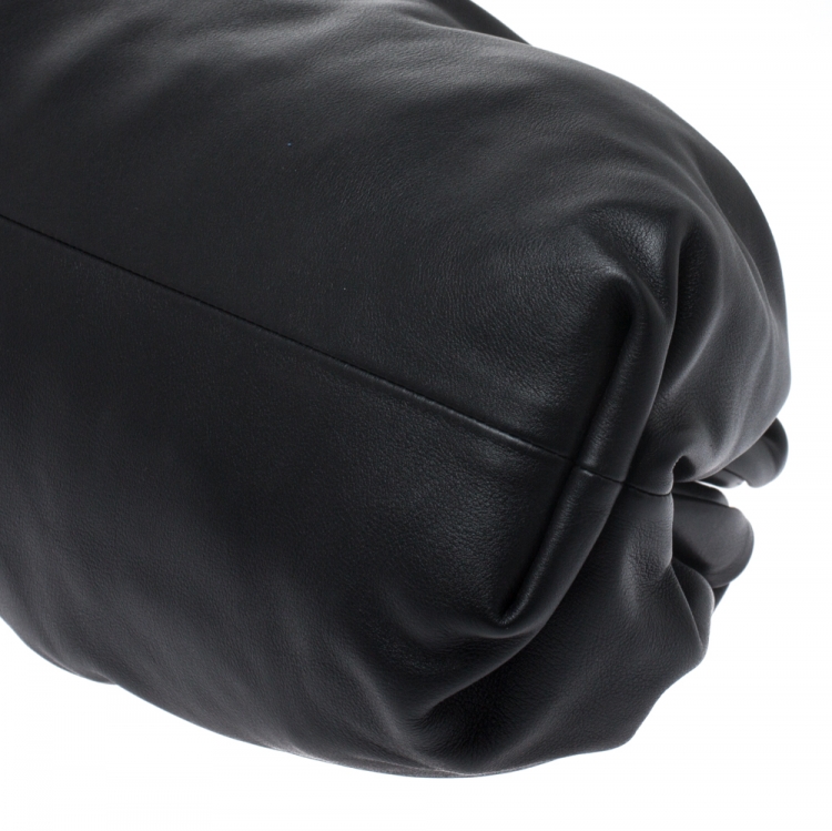 Pre Owned Bottega Veneta Black Leather The Pouch 