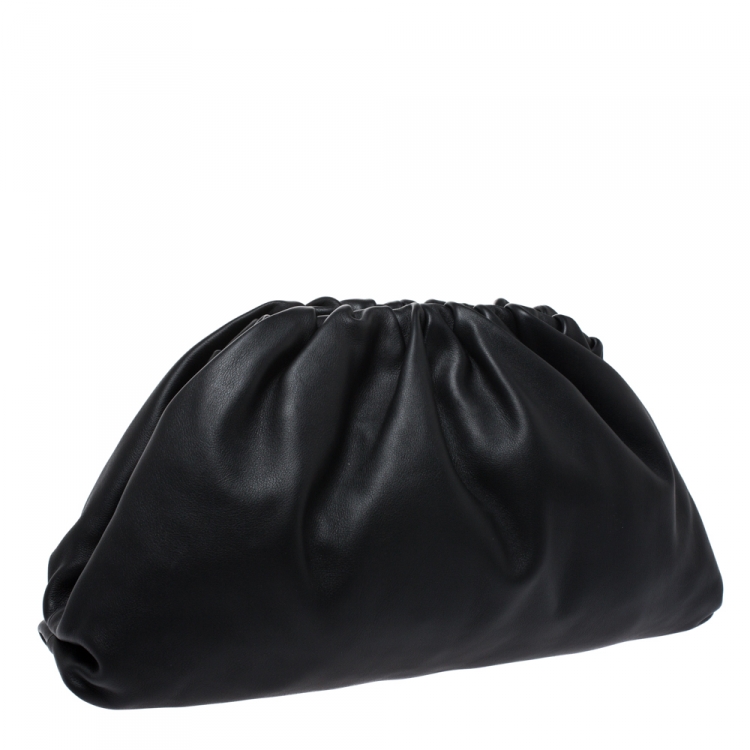 Pre Owned Bottega Veneta Black Leather The Pouch 
