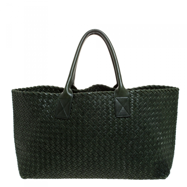 Pre Owned Bottega Veneta Green Intrecciato Leather Medium Cabat Tote with Pouch