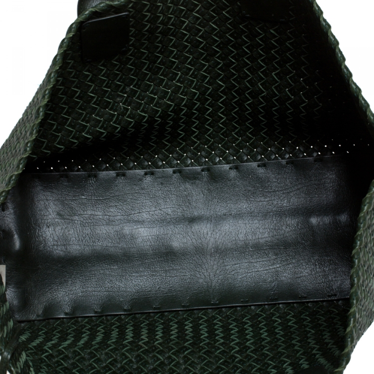 Pre Owned Bottega Veneta Green Intrecciato Leather Medium Cabat Tote with Pouch