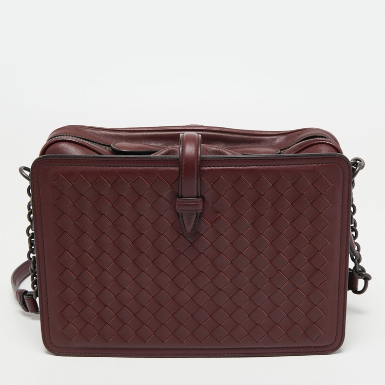 Pre Owned Bottega Veneta Burgundy Intrecciato Leather Camera Shoulder Bag