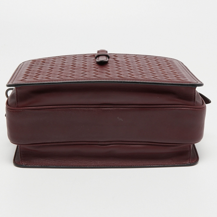 Pre Owned Bottega Veneta Burgundy Intrecciato Leather Camera Shoulder Bag