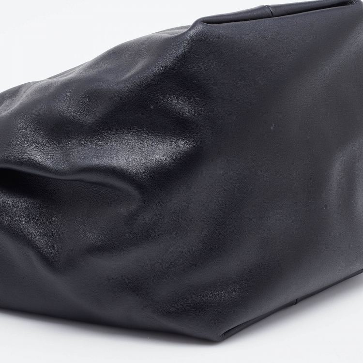 Pre Owned Bottega Veneta Black Leather Mini Double Knot Hobo