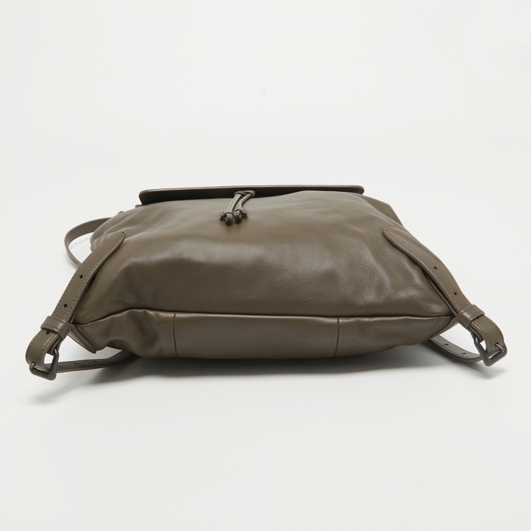 Pre Owned Bottega Veneta Grey Intrecciato Leather Drawstring Flap Bakcpack