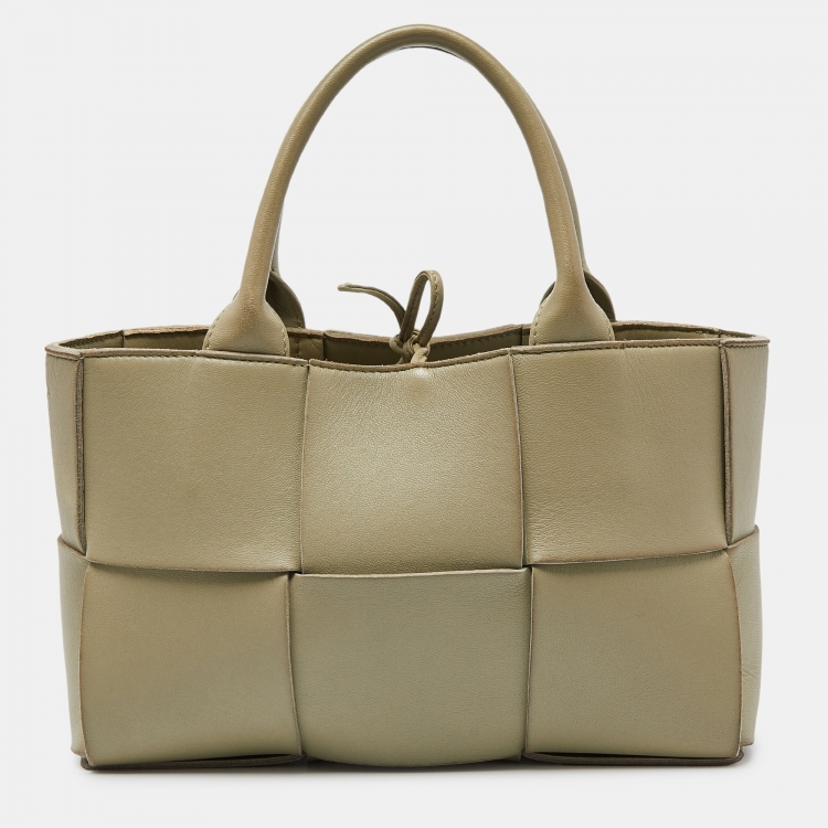 Pre Owned Bottega Veneta Avocado Green Intrecciato Leather Arco Tote