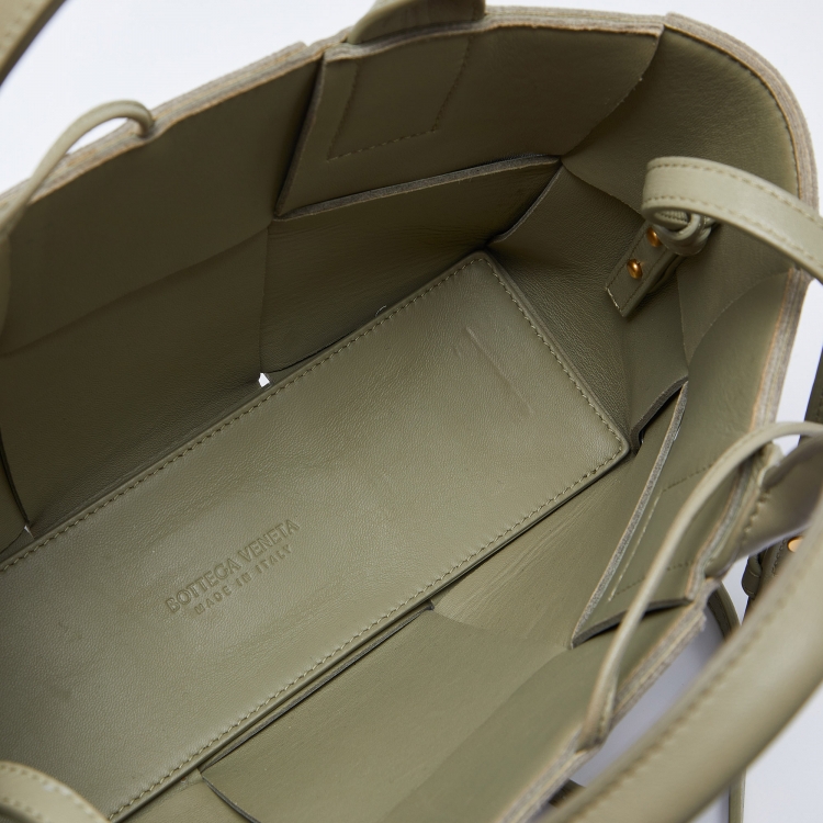 Pre Owned Bottega Veneta Avocado Green Intrecciato Leather Arco Tote