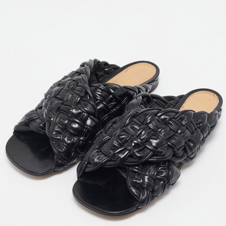Pre Owned Bottega Veneta Black Intrecciato Leather The Board Flat Slides Size 40.5 