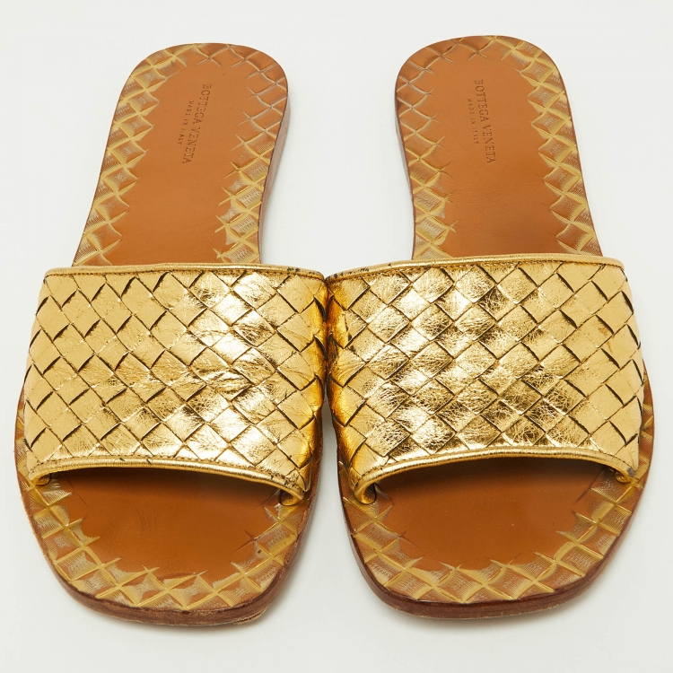 Pre Owned Bottega Veneta Gold Intrecciato Leather Flat Slides Size 39