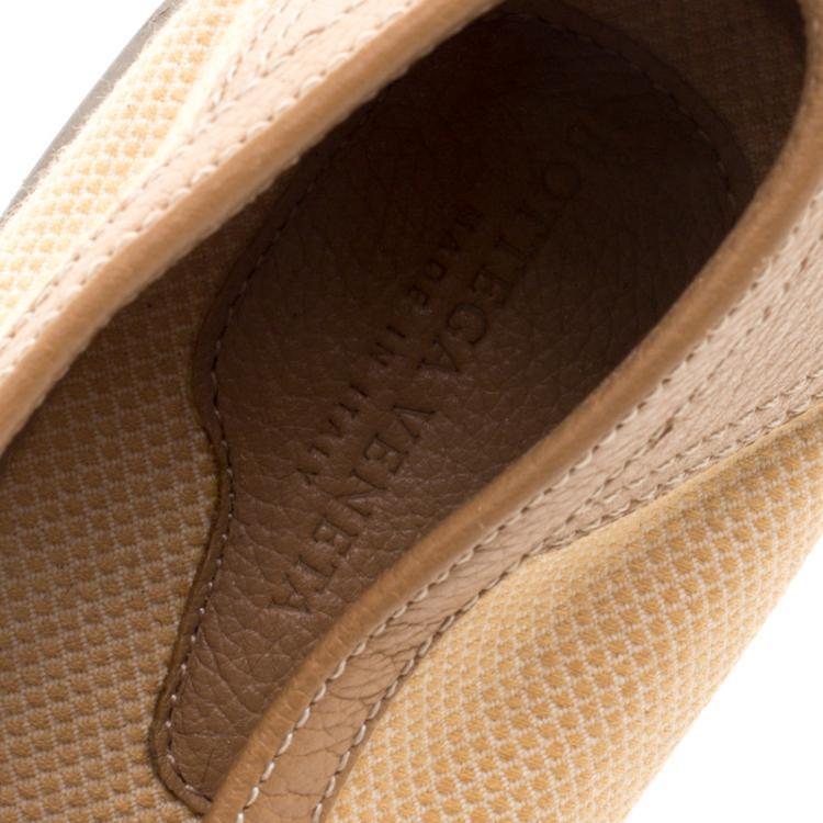 Pre Owned Bottega Veneta Beige Fabric and Leather Trim Loafers Size 39