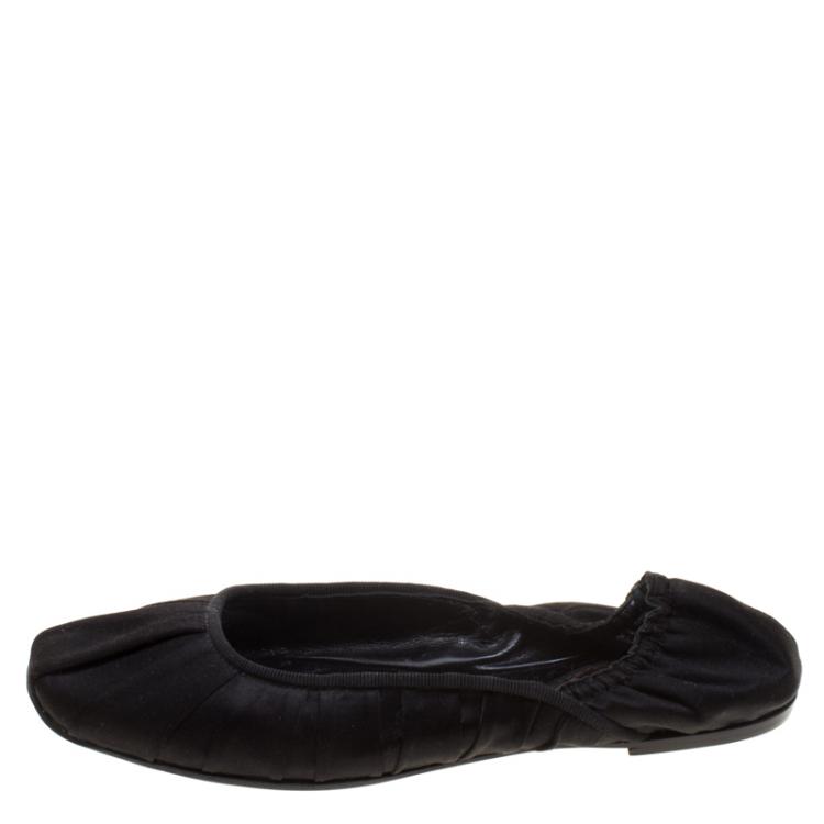 Pre Owned Bottega Veneta Black Pleated Satin Scrunch Ballet Flats Size 37.5