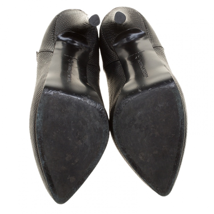Pre Owned Bottega Veneta Black Lizard Leather Mary Jane Platform Pumps Size 37