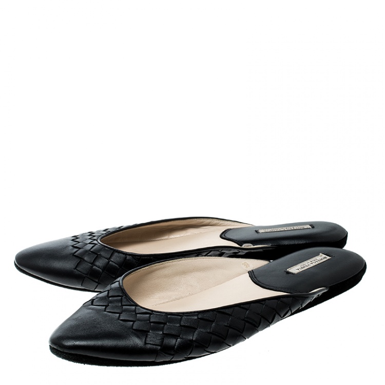 Pre Owned Bottega Veneta Black Intrecciato Leather Flat Slippers Size 39