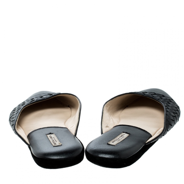 Pre Owned Bottega Veneta Black Intrecciato Leather Flat Slippers Size 39