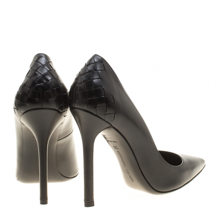 Pre Owned Bottega Veneta Black Leather Intrecciato Detail Pointed Toe Pumps Size 36