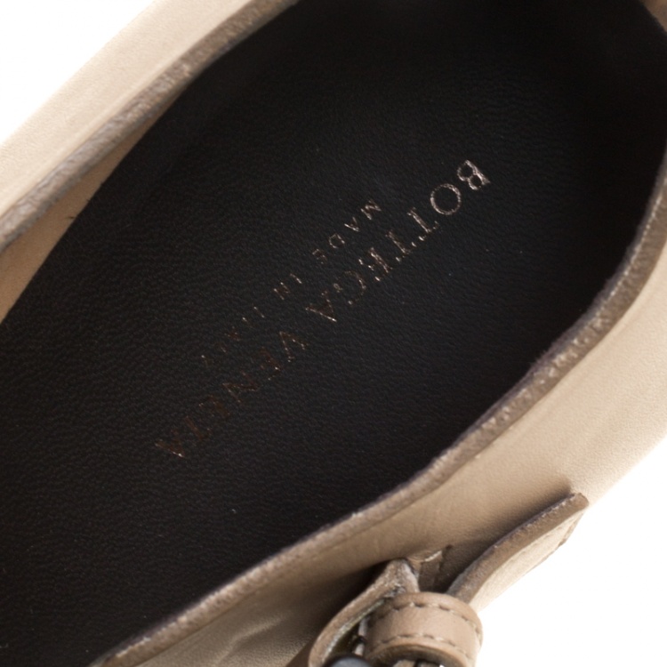 مملوكة مسبقًا Bottega Veneta Tricolor Leather Ankle Cuff Peep Toe Wedge Sandals Size 40