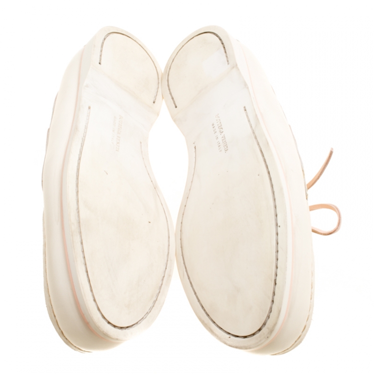 مملوكة مسبقًا Bottega Veneta Cream Intrecciato Leather Boat Loafers Size 39