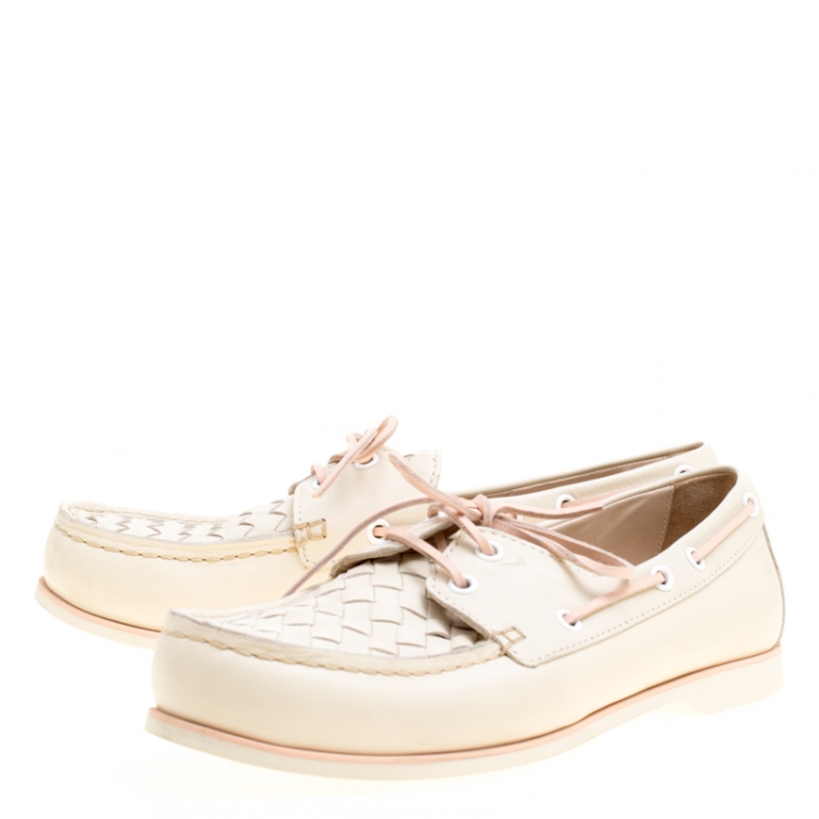 مملوكة مسبقًا Bottega Veneta Cream Intrecciato Leather Boat Loafers Size 39