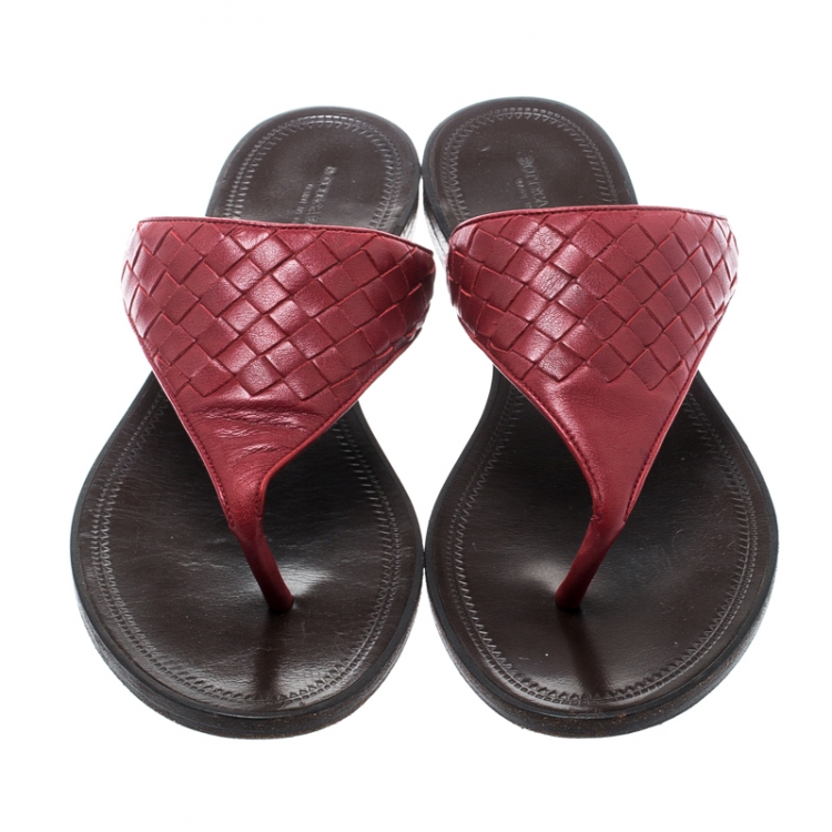 Pre Owned Bottega Veneta Burgundy Intrecciato Leather Flat Thong Slippers Size 40