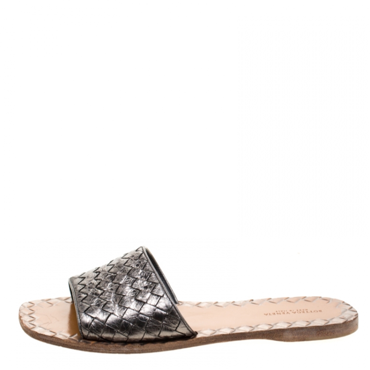 Pre Owned Bottega Veneta Metallic Green Intrecciato Leather Flat Slides Size 38