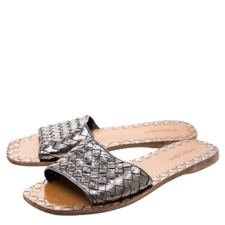 Pre Owned Bottega Veneta Metallic Green Intrecciato Leather Flat Slides Size 38