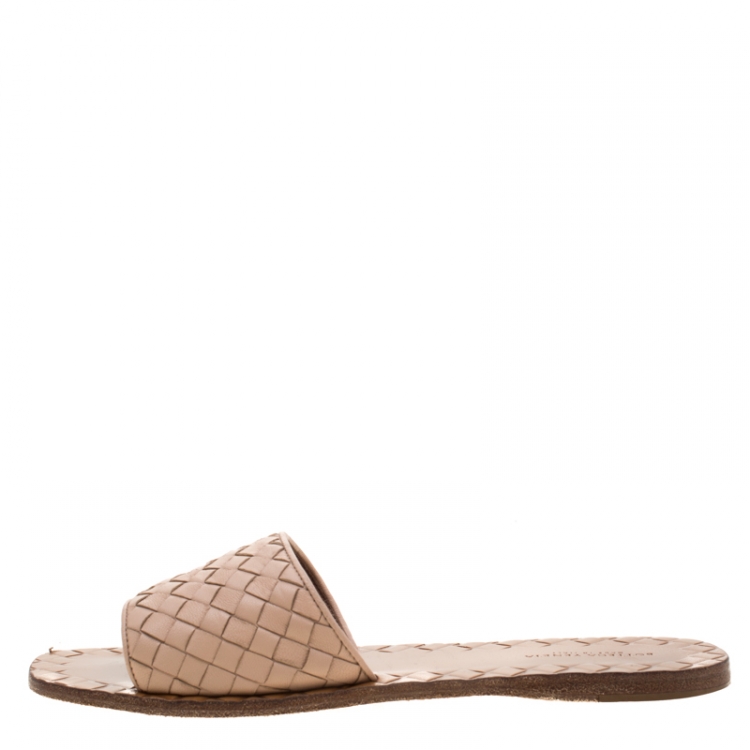 Pre Owned Bottega Veneta Beige Intrecciato Leather Flat Slides Size 37