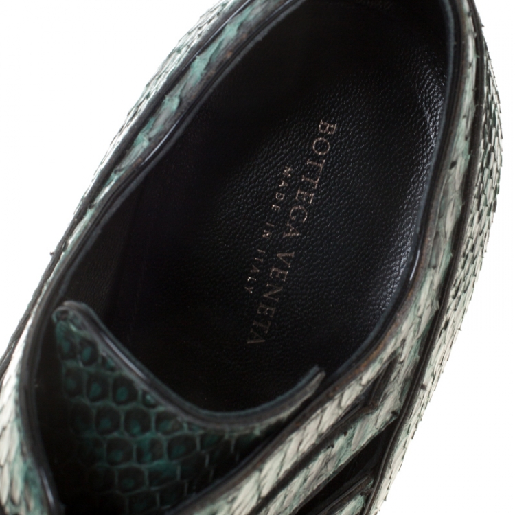 Pre Owned  Bottega Veneta Green Python Leather Cutout Lace-Up Ankle Boots Size 38