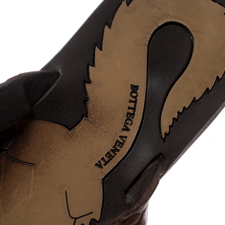 Pre Owned Bottega Veneta Brown Croc Leather Flat Flip Flops Size 38