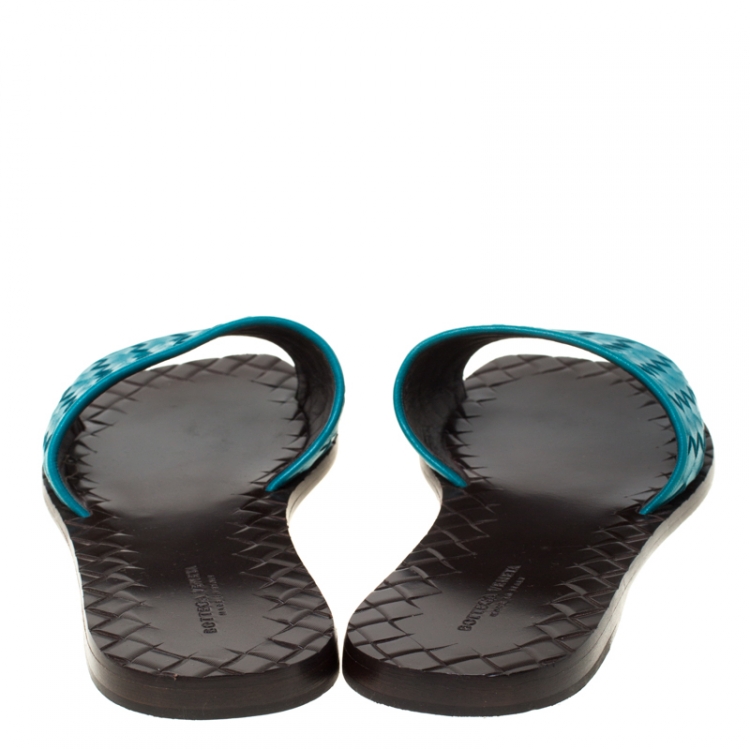 Pre Owned Bottega Veneta Blue Intreciatto Leather Slip On Slide Size 36