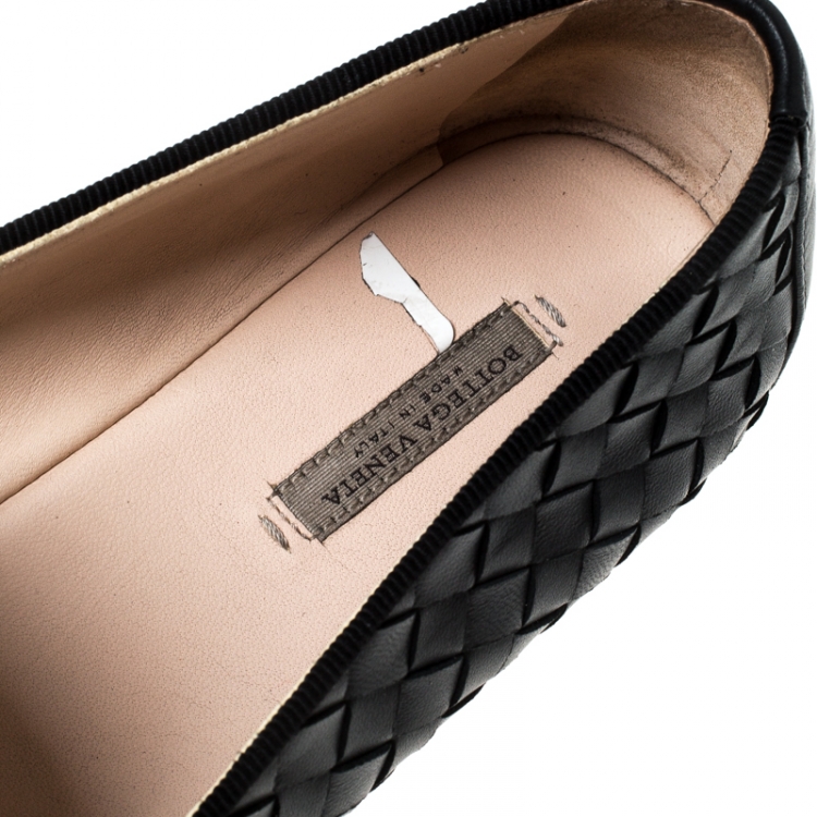 Pre Owned Bottega Veneta Black Intrecciato Leather Slip On Flats Size 39.5