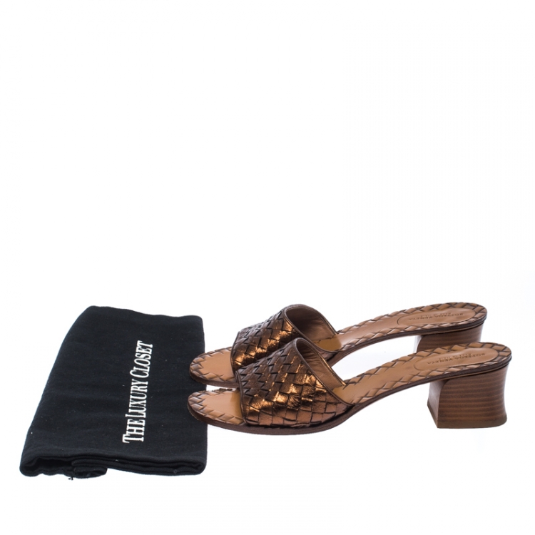 Pre Owned Bottega Veneta Metallic Bronze Intrecciato Leather Ravello Flat Slides Size 38