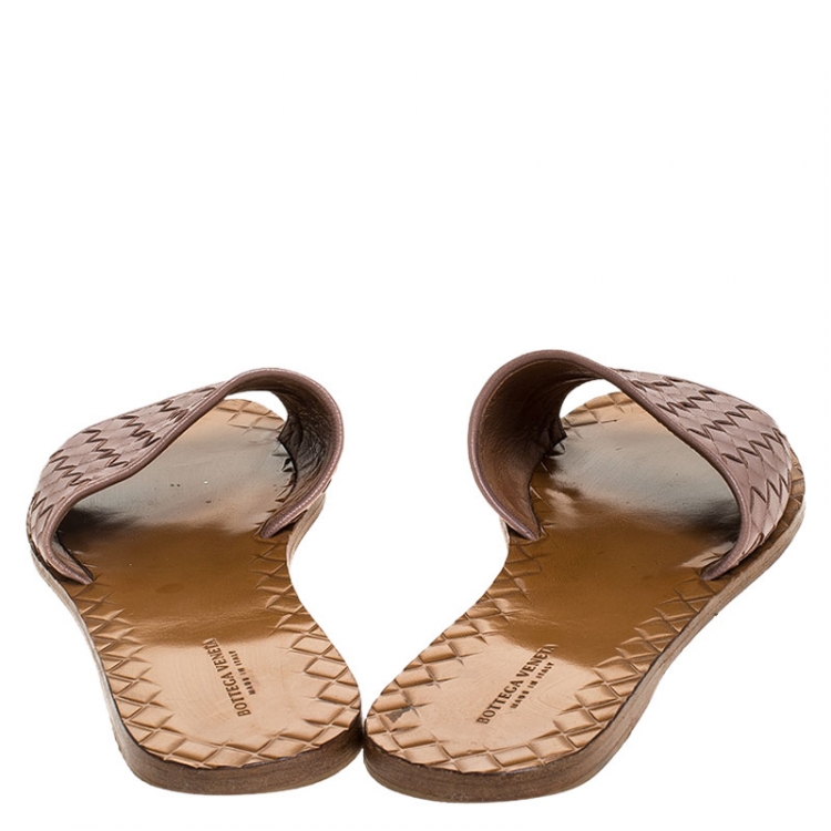 Pre Owned Bottega Veneta Beige Intrecciato Leather Flat Slides Size 38