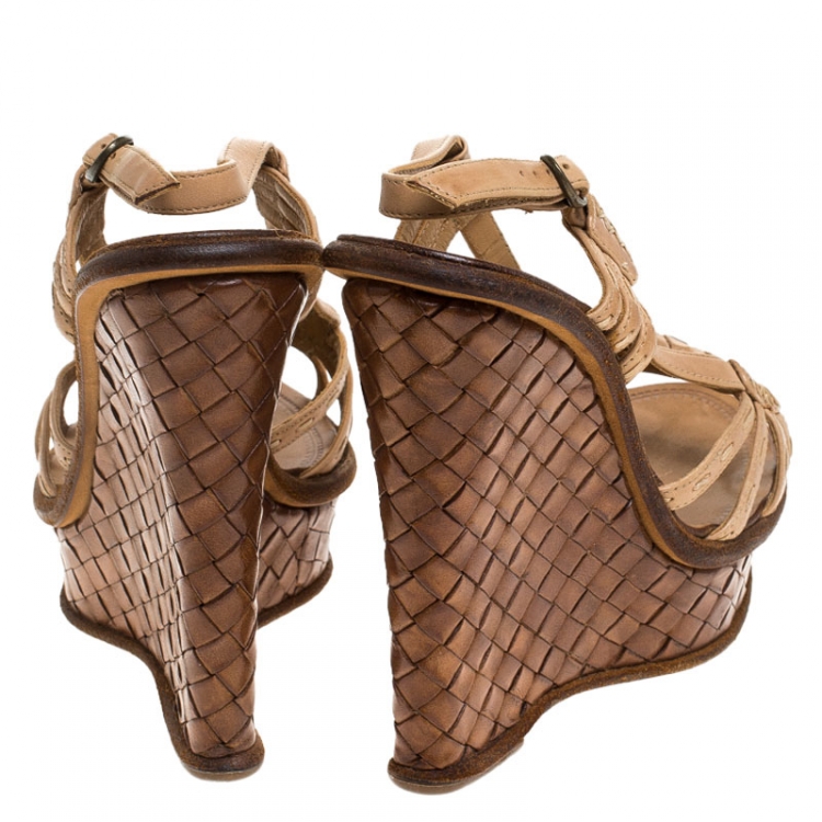Pre Owned  Bottega Veneta Beige Leather Slingback Platform Wedge Sandals Size 36.5 