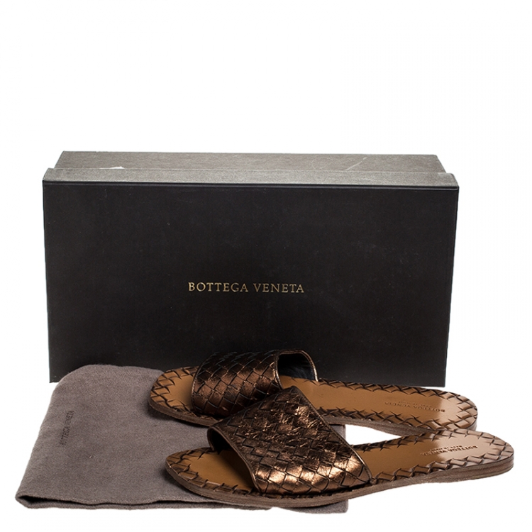 Pre Owned Bottega Veneta Metallic Bronze Intrecciato Leather Flat Slides Size 37