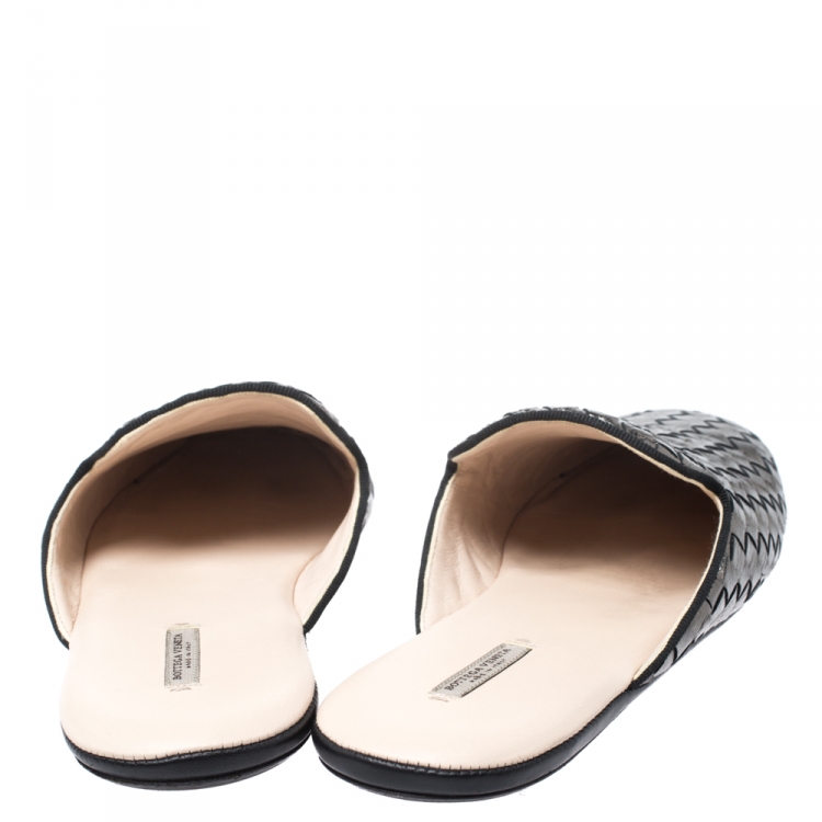 Pre Owned Bottega Veneta Metallic Intrecciato Leather Mules Size 39