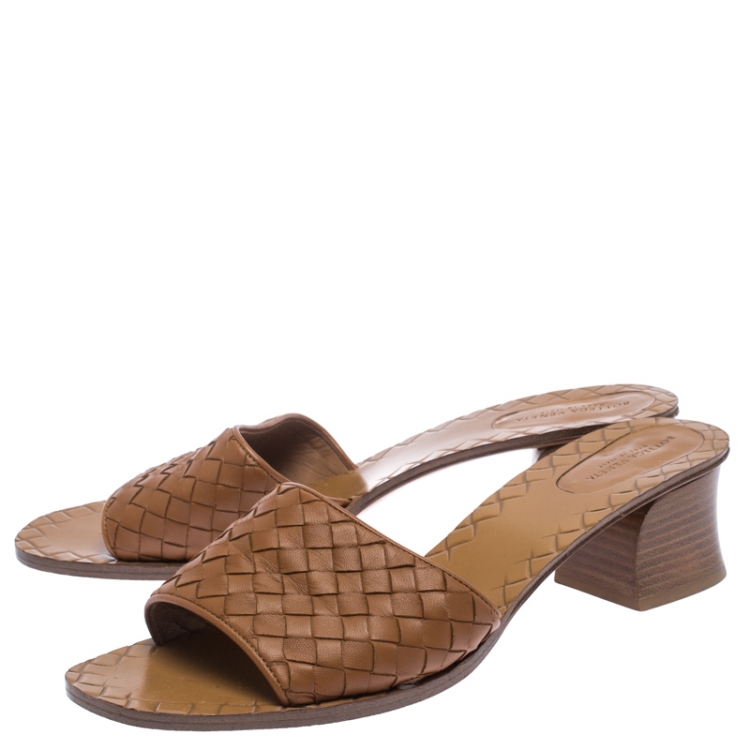 Pre Owned  Bottega Veneta Brown Intrecciato Leather Slide Sandals Size 41