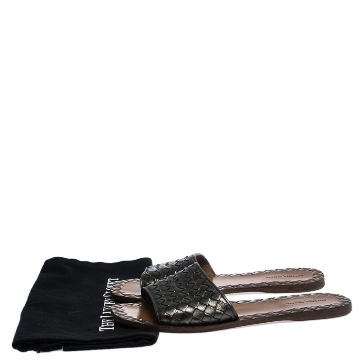 Pre Owned Bottega Veneta Metallic Grey Intreciatto Leather Slip On Slide Size 39