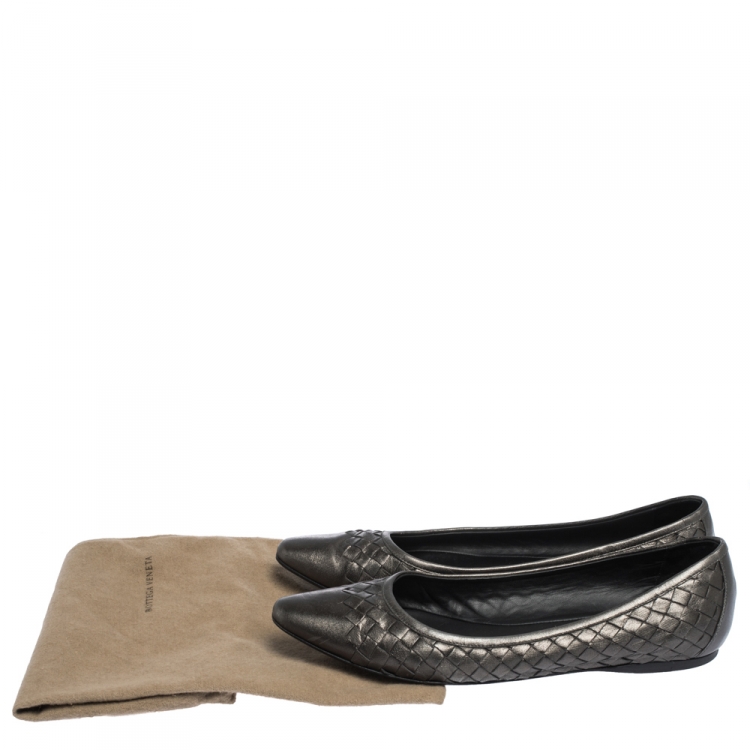 Pre Owned Bottega Veneta Metallic Intrecciato Leather Pointed Toe Ballet Flats Size 38.5