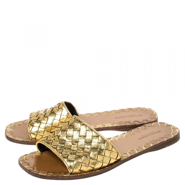 Pre Owned Bottega Veneta Metallic Gold Leather Intrecciato Flat Slides Size 37.5