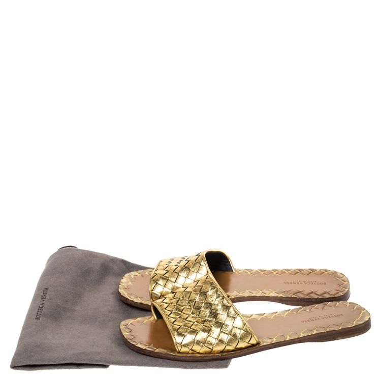 Pre Owned Bottega Veneta Metallic Gold Leather Intrecciato Flat Slides Size 37.5
