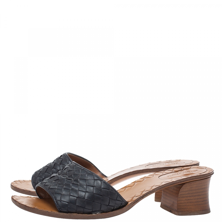 Pre Owned Bottega Veneta Black Intrecciato Leather Ravello Slide Sandals Size 40