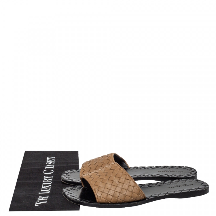 Pre Owned Bottega Veneta Brown Intrecciato Leather Flat Slides Size 37
