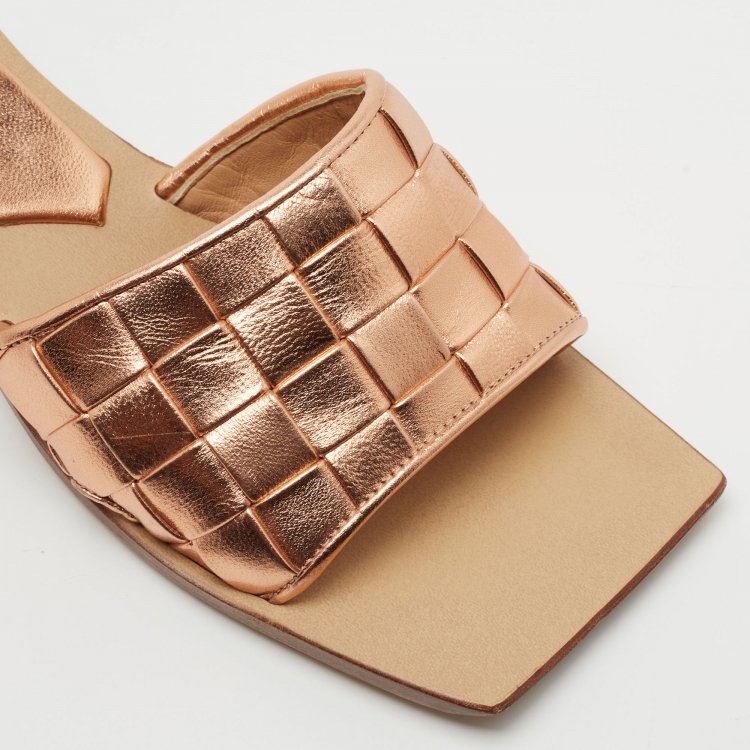 Pre Owned Bottega Veneta Rose Gold Intrecciato Leather Square Toe Slide Sandals Size 36
