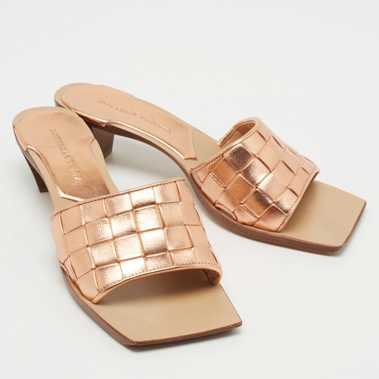 Pre Owned Bottega Veneta Rose Gold Intrecciato Leather Square Toe Slide Sandals Size 36
