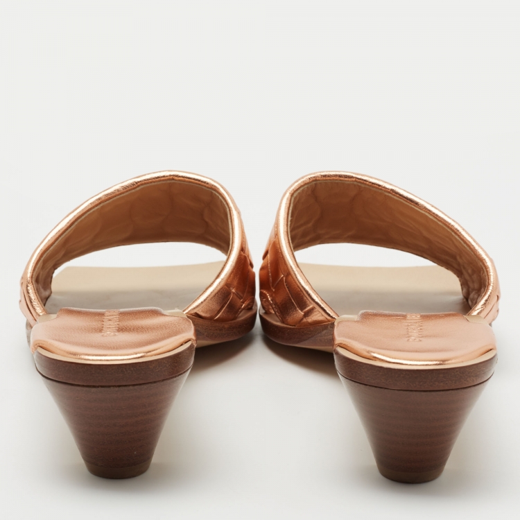 Pre Owned Bottega Veneta Rose Gold Intrecciato Leather Square Toe Slide Sandals Size 36