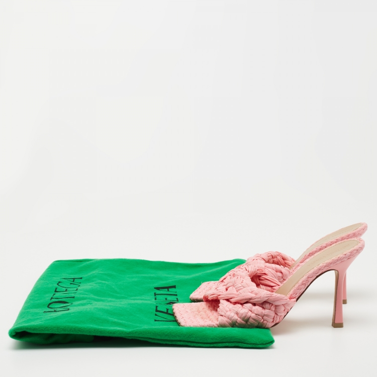 Pre Owned Bottega Veneta Pink Woven Raffia Slide Sandals Size 38.5