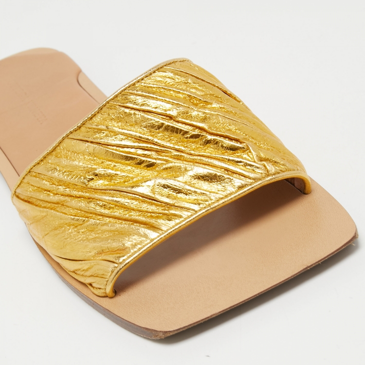 Pre Owned Bottega Veneta Gold Leather Slide Flats Size 41