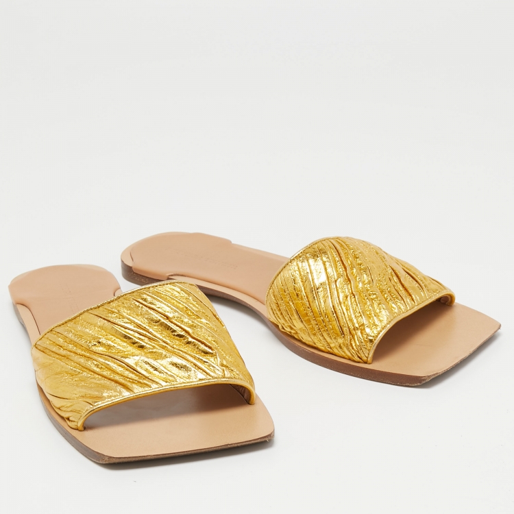 Pre Owned Bottega Veneta Gold Leather Slide Flats Size 41