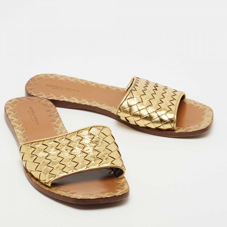 Pre Owned Bottega Veneta Gold Intrecciato Leather Flat Slides Size 37.5