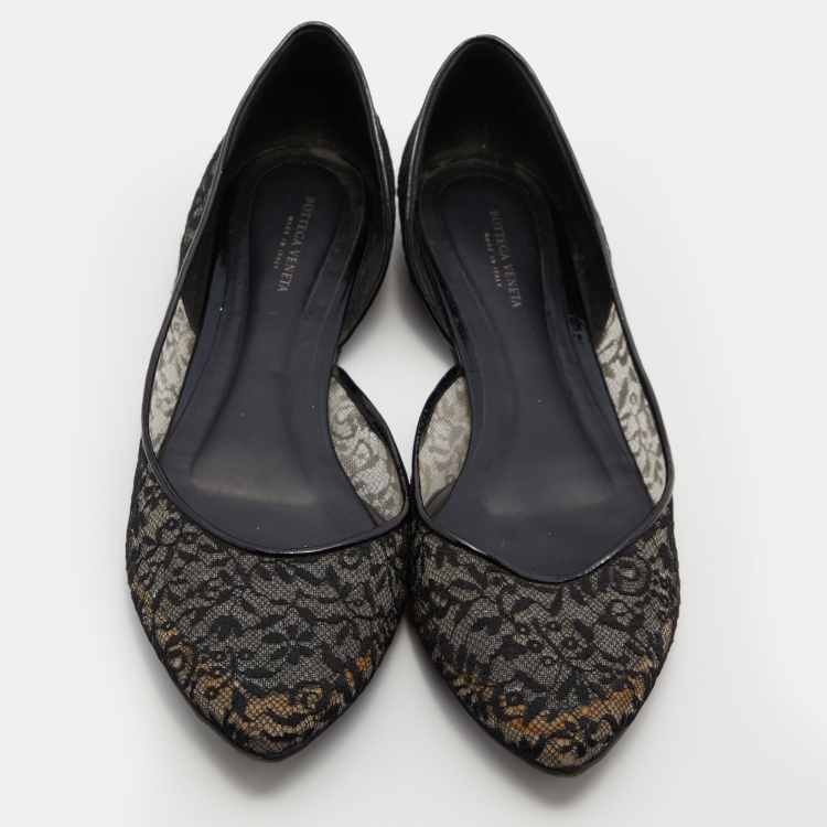 Pre Owned Bottega Veneta Black Lace and Patent Leather Ballet Flats Size 39