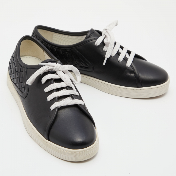 Pre Owned Bottega Veneta Black Intrecciato Leather Lace Up Sneakers Size 37